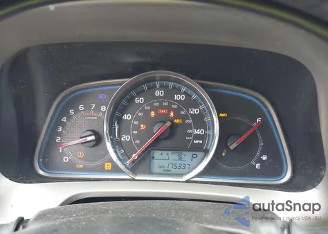 2014 Toyota Rav4 Limited z USA, uszkodzony, nr VIN 2T3DFREV4EW213691